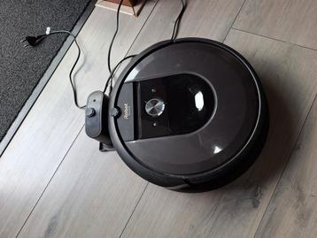 Roomba i8  1,5 jaar oud  beschikbaar voor biedingen