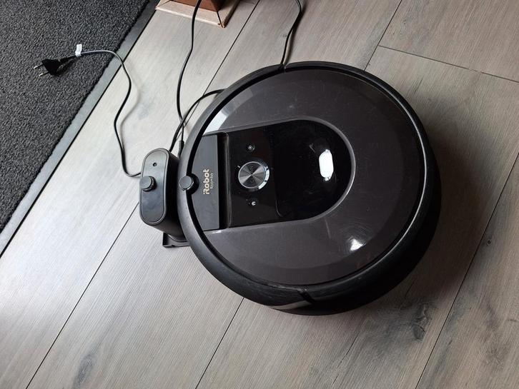 Roomba i8  1,5 jaar oud, Witgoed en Apparatuur, Stofzuigers, Zo goed als nieuw, Robotstofzuiger, Ophalen of Verzenden
