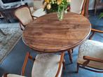 Notenhouten Tafel + 4 Stoelen, Ophalen