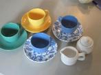 vrolijke gekleurde kop en schotels, melkkannetje suikerpot, Ophalen of Verzenden, Zo goed als nieuw, Overige stijlen, Kop(pen) en/of Schotel(s)