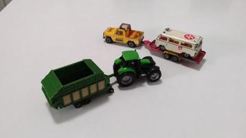 Siku setje ( Mercedes G, VW busje, autoambulance + tractor ) beschikbaar voor biedingen