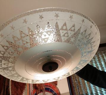 Vintage jaren 50 Geribbelde glazen plafond lamp met teak beschikbaar voor biedingen