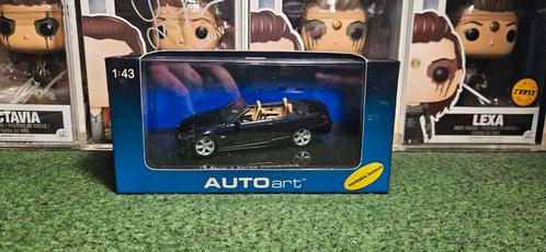 1:43 2007 BMW 3 series E93 cabrio blue AutoArt, Hobby en Vrije tijd, Modelauto's | 1:43, Zo goed als nieuw, Auto, Overige merken