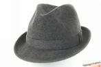 Vintage Gleufhoed Benet gemengd grijs wolvilt 57 goede staat, Benet - The English Style, Hoed, Ophalen of Verzenden, 57 cm (M, 7⅛ inch) of minder