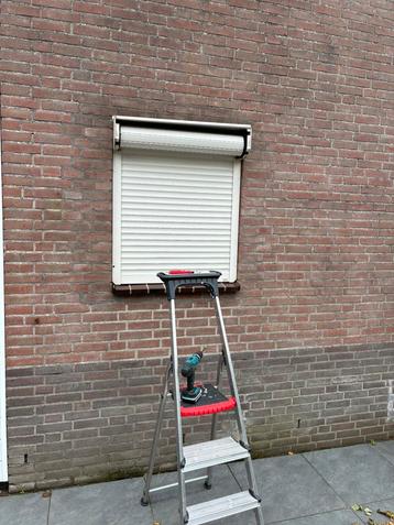Rolluik 86,5 breed 103 lang beschikbaar voor biedingen