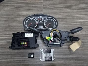 ECU Opel Corsa d Z10XEP complete set incl sloten. beschikbaar voor biedingen