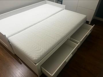 Ikea sofa-double bed with storage & including 2 matrasses beschikbaar voor biedingen