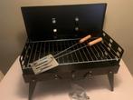 Draagbare BBQ - bijna nieuw, compleet met accessoires, Ophalen of Verzenden, Nieuw