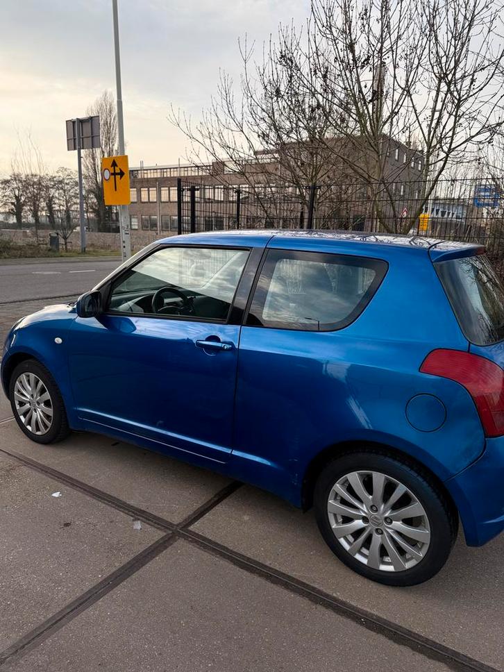 Suzuki Swift 1.3 3D 2007 Blauw 105109 km, Auto's, Suzuki, Particulier, Swift, Benzine, C, Hatchback, Handgeschakeld, Origineel Nederlands