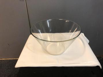 Glazen Schalen (165x) beschikbaar voor biedingen
