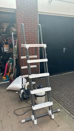 Zwembad veiligheidsladder 549 x 274 x 132, Tuin en Terras, Zwembad-toebehoren, Ophalen, Zo goed als nieuw