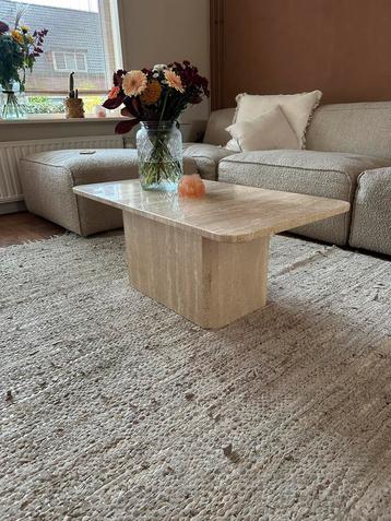 Travertin salontafel beschikbaar voor biedingen