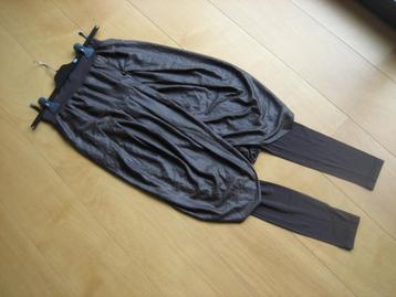 Zeer aparte taupe rok met legging SUPERSTAR 34-36 snazzeys beschikbaar voor biedingen