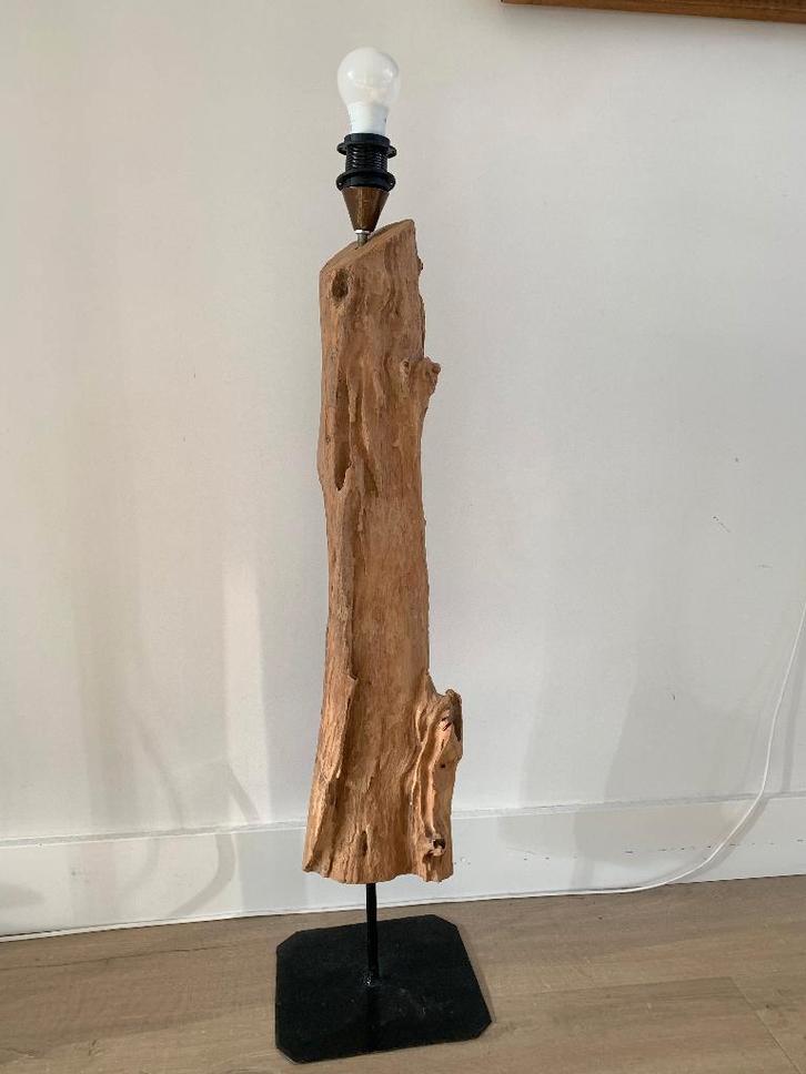 Lamp boomstronk op voet mooi houten object, Huis en Inrichting, Lampen | Vloerlampen, 100 tot 150 cm, Hout, Ophalen