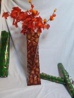 Vaas met kunstof bloemen., Ophalen of Verzenden, Zo goed als nieuw