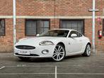 Jaguar XK Coupe 4.2 V8 300pk 2006 Youngtimer (53.000 km), Auto's, Gebruikt, Cabriolet, Overige brandstoffen, Bedrijf