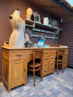 Antiek grenenhout, kapper/badkamer meubel,bureau Frankrijk, Ophalen