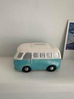 VW bus spaarpot turquoise, Verzamelen, Spaarpotten, Ophalen of Verzenden, Zo goed als nieuw, Steen, Aardewerk of Keramiek, Vervoermiddel