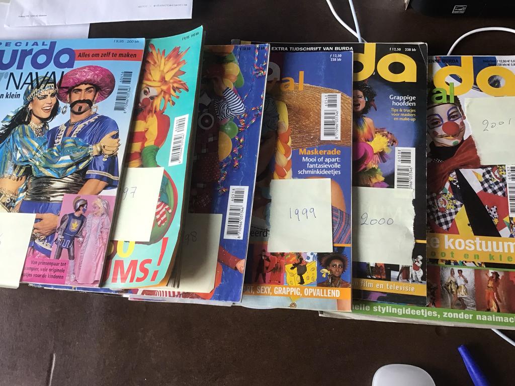 Burda carnaval special hele verzameling, Hobby en Vrije tijd, Ophalen of Verzenden, Zo goed als nieuw, Vrouw, Burda