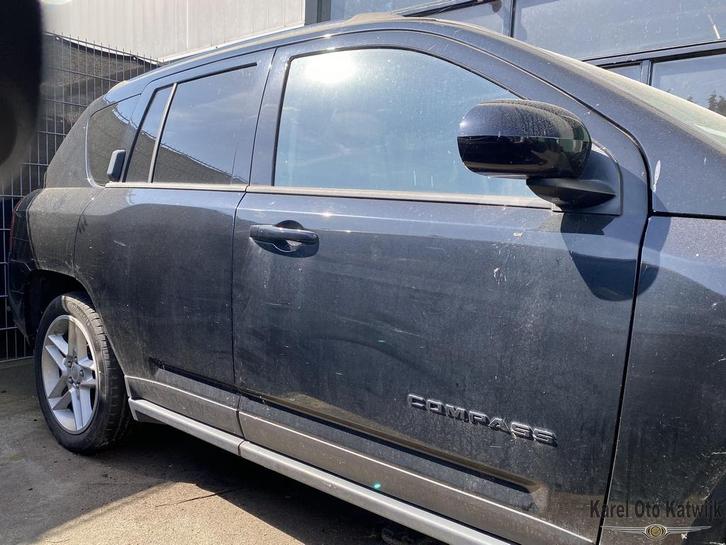 Voordeur rechts Jeep Compass zwart 2014, Auto-onderdelen, Carrosserie en Plaatwerk, Deur, Gebruikt, Ophalen of Verzenden