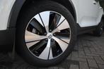 Volvo XC40 2.0 T4 Momentum Pro | Trekhaak | Elektrische voor, 12 maanden, Euro 6, Wit, Origineel Nederlands
