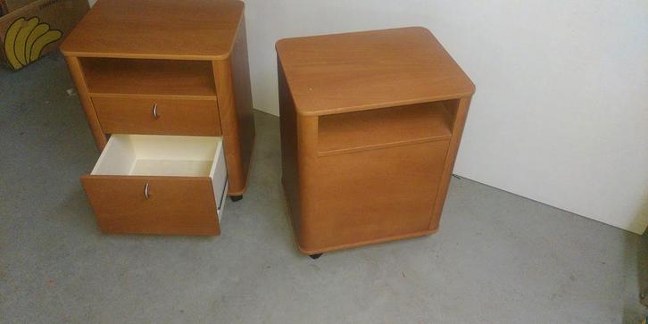 Auping Kastjes op wielen - Slaapkamer/Studeerkamer, Huis en Inrichting, Slaapkamer | Nachtkastjes, Gebruikt, 55 tot 70 cm, Minder dan 45 cm