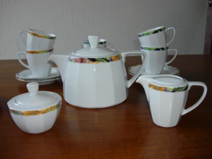 30-delig Porseleinen Servies "Graf von Henneberg" Nieuw, Huis en Inrichting, Keuken | Servies, Nieuw, Overige stijlen, Porselein