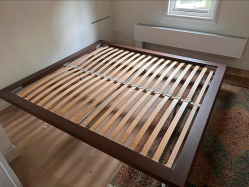 Tweepersoonsbed met lattenbodems 200x180 cm, Huis en Inrichting, Slaapkamer | Bedden, Zo goed als nieuw, Tweepersoons, 180 cm