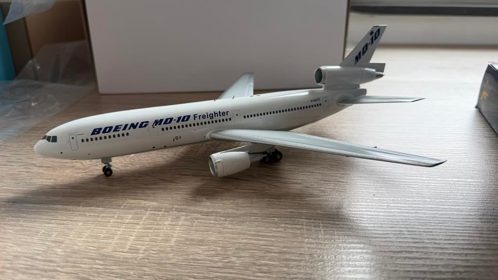 Boeing MD-10 Factory Livery Inflight 200, Verzamelen, Luchtvaart en Vliegtuigspotten, Ophalen of Verzenden, Nieuw, Overige typen