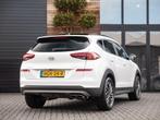 Hyundai Tucson 1.6 T-GDI Premium Pano Cruise Stoelv Carplay, Stof, Gebruikt, 4 cilinders, Wit