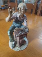 Klokkenmaker beeldje van A Benni, Verzamelen, Ophalen of Verzenden, Zo goed als nieuw, Mens