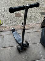 Kleine kinder step met lichtjes en 2 wieltjes voor, Ophalen, Zo goed als nieuw, Gewone step