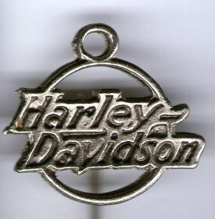 Harley Davidson zilverkleurig motorfiets speldje ( G_030 ), Verzamelen, Speldjes, Pins en Buttons, Zo goed als nieuw, Speldje of Pin