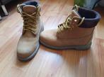 stevige schoenen wildebeast, Verzenden, Beige, Nieuw, Sneakers of Gympen