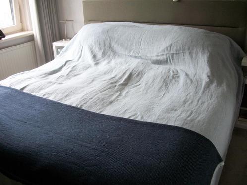 2x Sprei Grijs Blauw - Vandyck - 260 x 260 - zgan - p.stuk, Huis en Inrichting, Slaapkamer | Beddengoed, Zo goed als nieuw, Overige typen