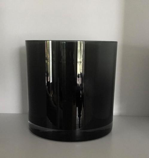 Glazen windlicht/vaas., Huis en Inrichting, Woonaccessoires | Vazen, Nieuw, Zwart, Minder dan 50 cm, Glas, Ophalen of Verzenden