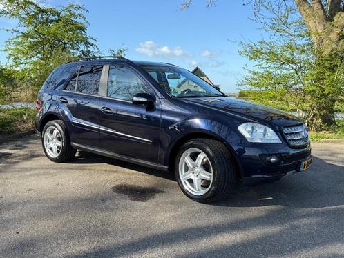 Mercedes ML500 ALs Nieuw perfect Onderhouden, Auto's, Mercedes-Benz, Particulier, Te koop, M-Klasse, 4x4, ABS, Airbags, Airconditioning