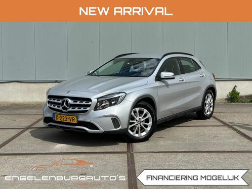 Mercedes-Benz GLA-klasse A 200 Premium Trekhaak! Dealeronde!, Auto's, Mercedes-Benz, Bedrijf, Te koop, GLA, 360° camera, ABS, Airbags
