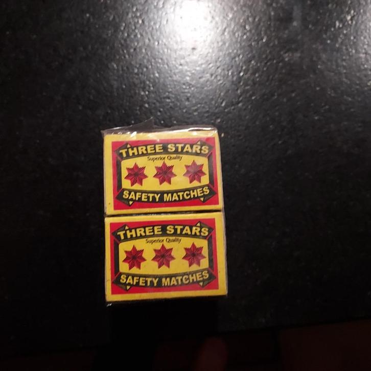 Lucifer Drie Star, Verzamelen, Rookartikelen, Aanstekers en Luciferdoosjes, Nieuw, Luciferdoosjes of -merken, Ophalen of Verzenden