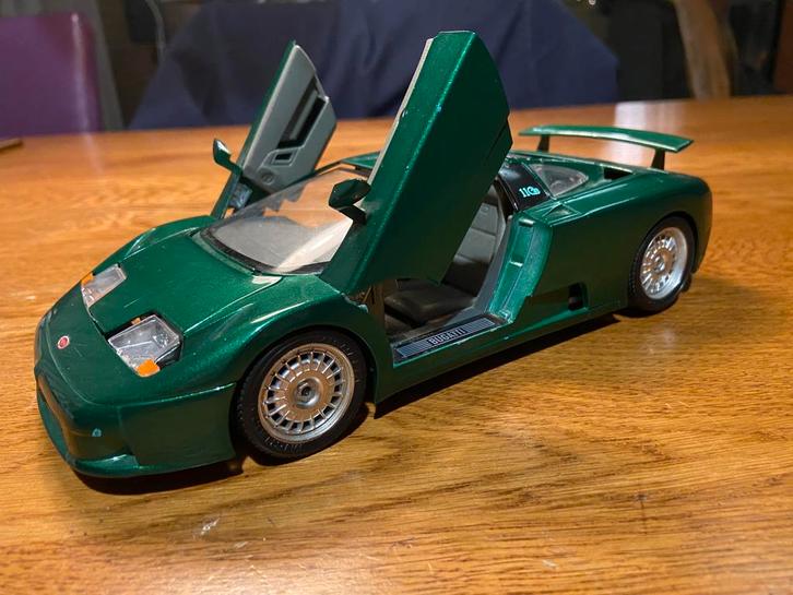 Bburago Bugatti Schaal Mo 957 - 1991 groen 1:18 - Zeldzaam!, Hobby en Vrije tijd, Modelauto's | 1:18, Gebruikt, Auto, Bburago