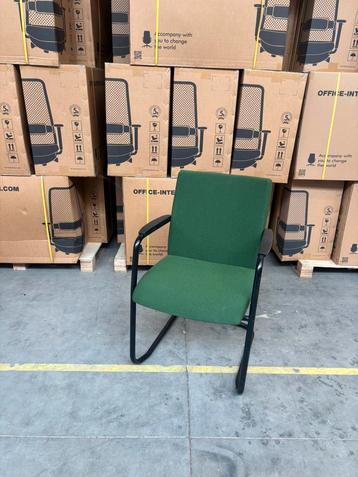 5x Refurbished slede stoel met kvadrat bekleding beschikbaar voor biedingen
