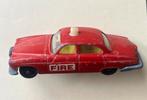 1961 Red Jaguar MK 10 Husky Car Toy | Retro Jaguar Toy Car, Hobby en Vrije tijd, Modelauto's | 1:43, Ophalen of Verzenden, Gebruikt