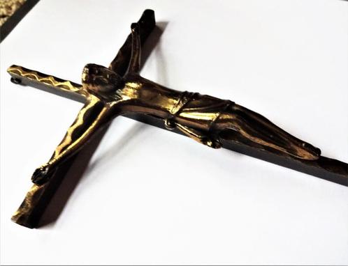 Messing crucifix * jezus aan het kruis, Antiek en Kunst, Antiek | Religie, Verzenden