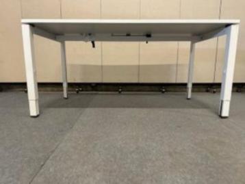 Bureau met knop, stopcontact en kabelgoot 180x90xH62-84,60st - afbeelding 12
