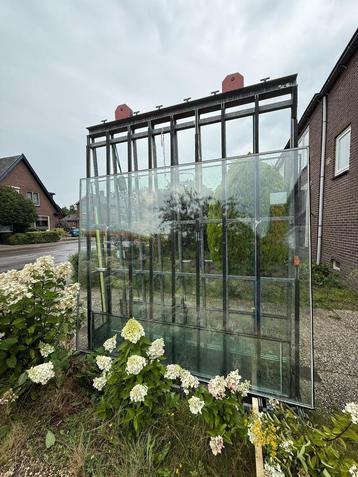 Hr++ glas beschikbaar voor biedingen