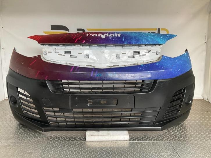 Bumper Opel Vivaro 14-19 9833129877 Voorbumper 14955z, Auto diversen, Tuning en Styling, Ophalen