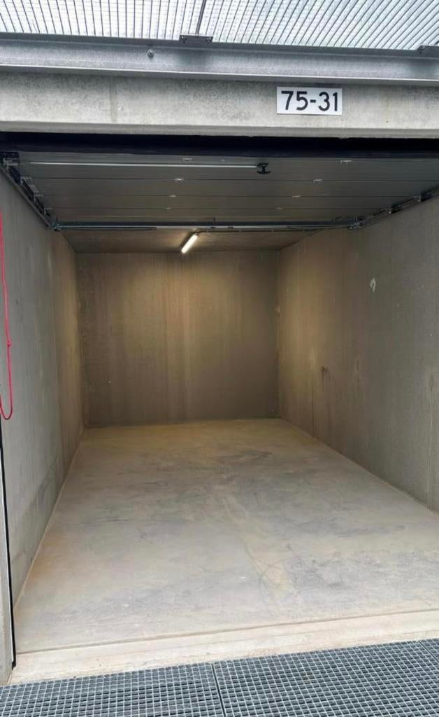 Garage opslag box: Motor, auto, boot, caravan, inboedel, Ophalen