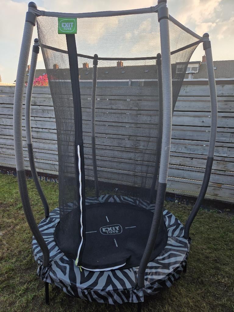 EXIT Tiggy junior trampoline met veiligheidsnet ø140cm, Ophalen, Gebruikt