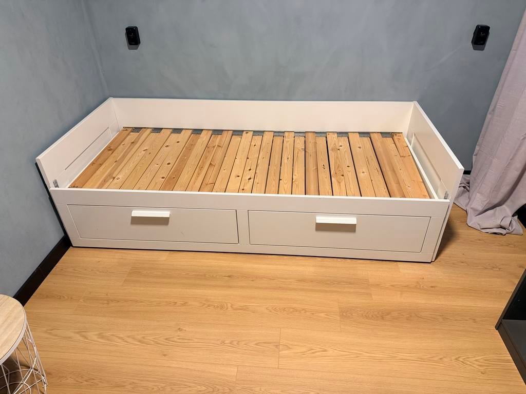 IKEA Uitschuifbaar Bed met Lades - Wit, Huis en Inrichting, Ophalen, Verstelbaar, Eenpersoons, Wit