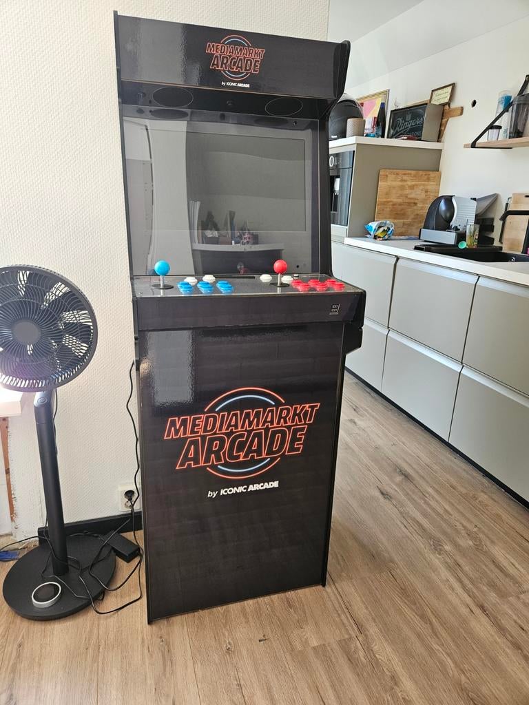 Mediamarkt Arcade Kast - Retro Gaming Ervaring, Spelcomputers en Games, Spelcomputers | Overige, Ophalen, Zo goed als nieuw